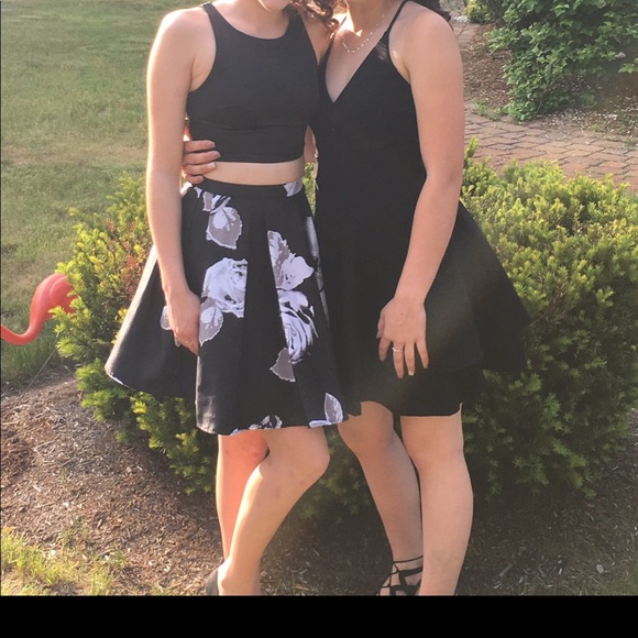 SUPER CUTE! ❤️ black,whites & grey two-piece dress - Picture 1 of 2